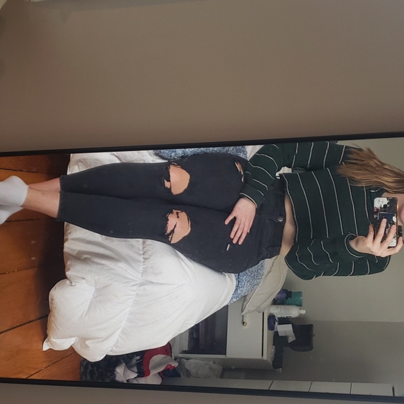 Cropped Hoodie - Picture 2 of 4